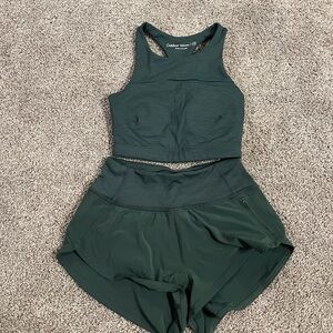 NWOT Matching set top and Shorts Set